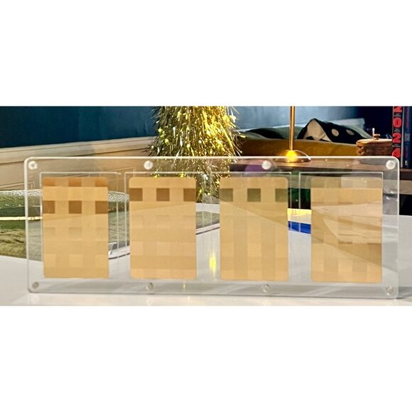 Louis Vuitton Gold Foiled Damier Playing Cards/Collective Piece - 10's x 4 each - Picture 14 of 15